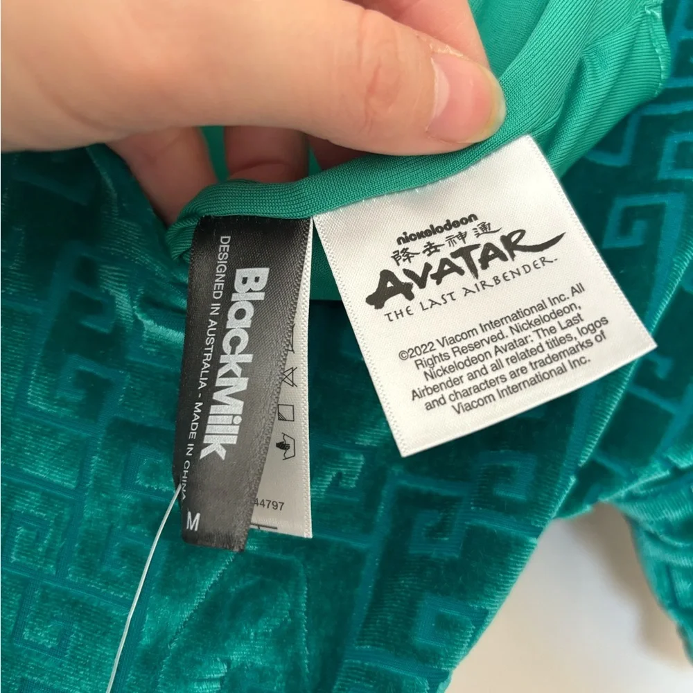 Limited Edition Velvet Maxi Dress Avatar x Blackmilk - Picture 2 of 3